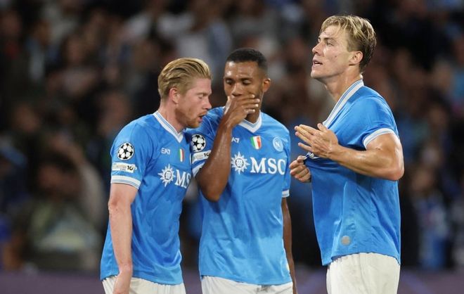 克罗斯评选历史最佳阵容：诺伊尔门将，马塞洛、拉姆...