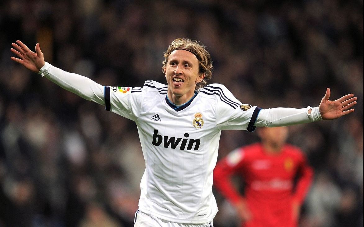 足球战术的新趋势：全能化